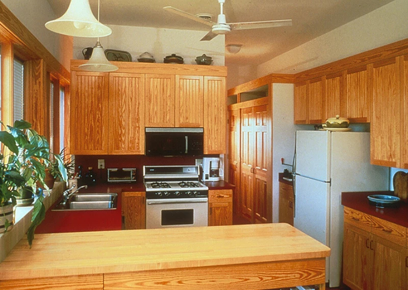 Southern Yellow Pine (SYP): The Hardwood  Choice That Combines Strength with Versatility 